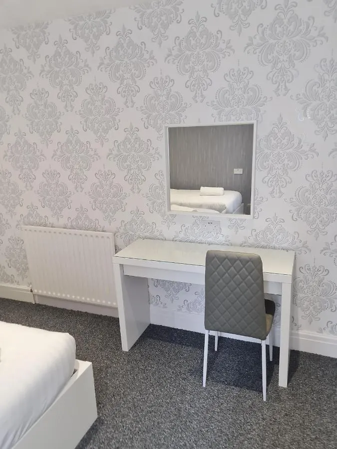 Queens Plaza Hotel Blackpool Couette-café