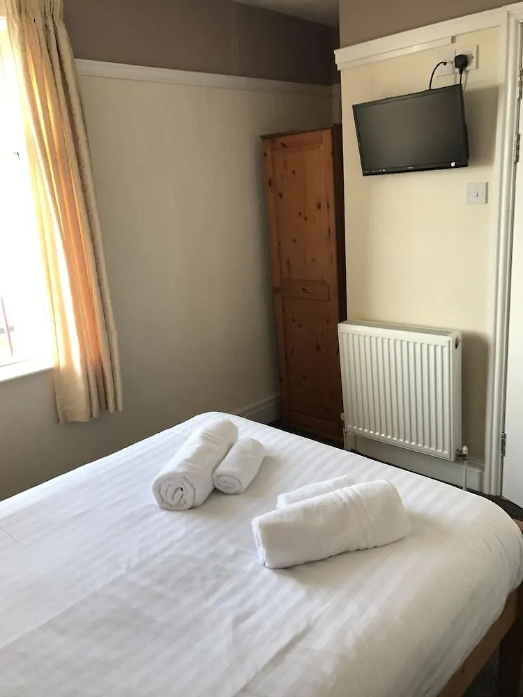 Queens Plaza Hotel Blackpool